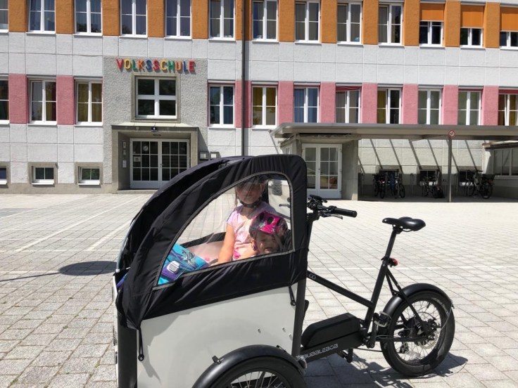 2c4577ca-535f-4b27-9b4b-60a860bb9a3f